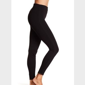 Lysse Cameo Crochet Trim Leggings